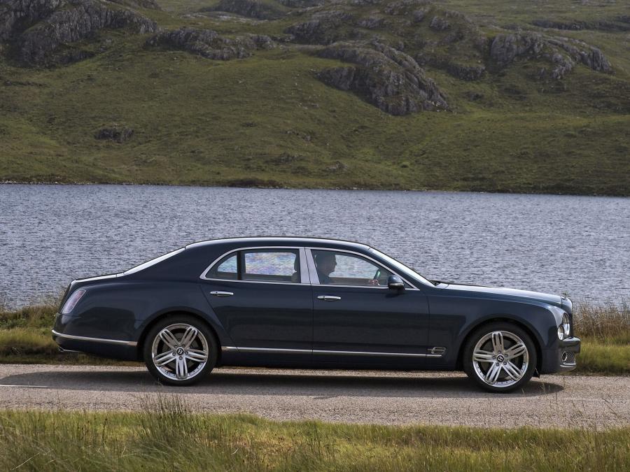  Bentley Mulsanne 2010 года  (UK) (фото 8 из 31)